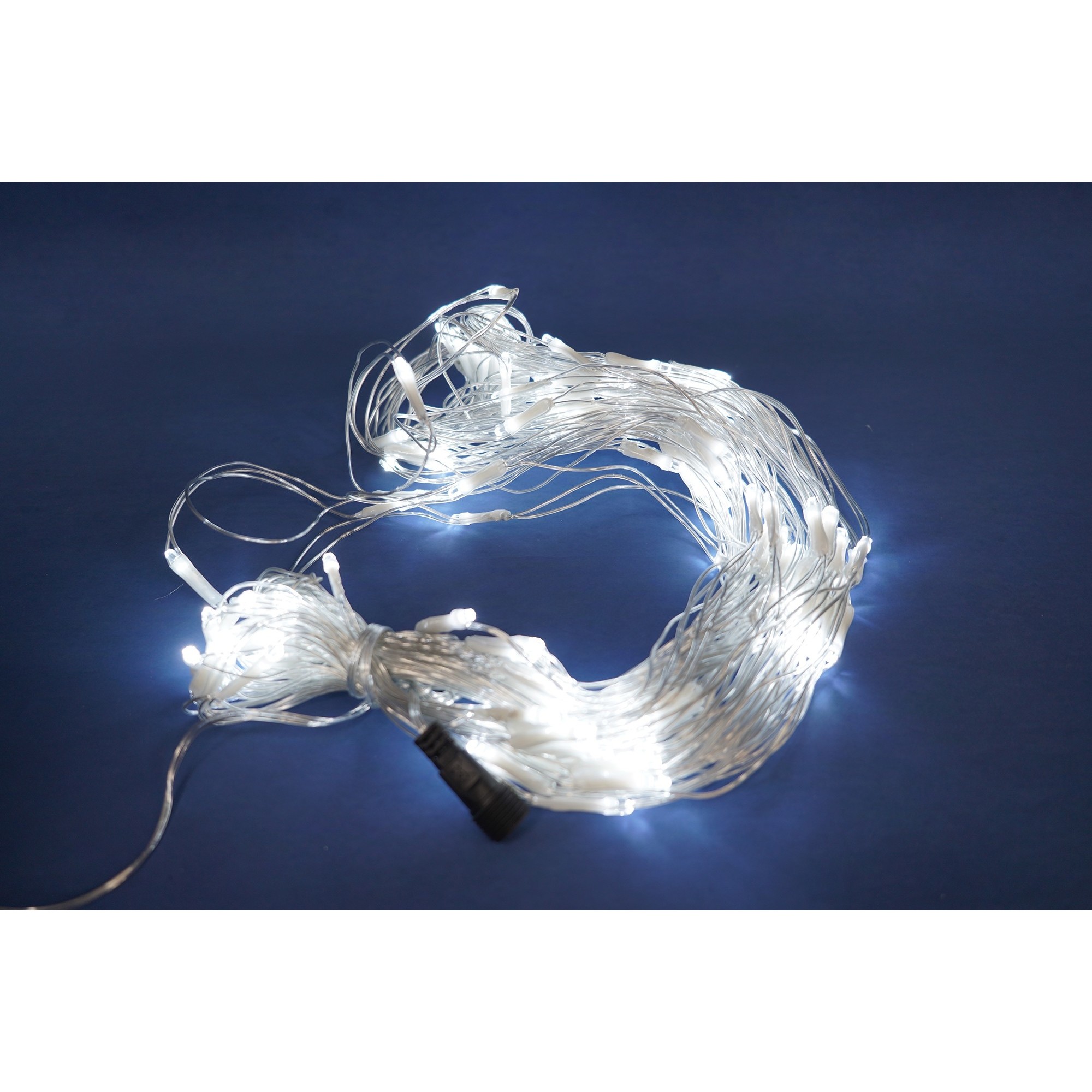 Sectiune Instalatie de Craciun , Tip Plasa, 320 LED-uri, 3 m x 3 m, 8 jocuri de lumini, Interconectabila, Fir transparent, Alb rece 4