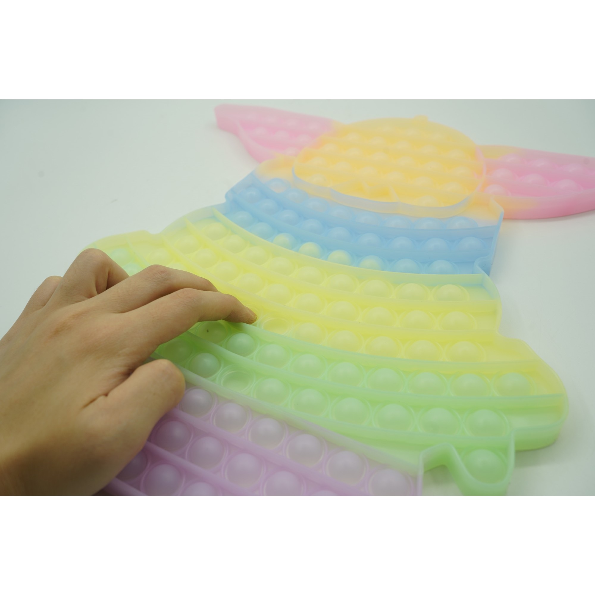 Jucarie antistres din silicon Flippy®, Pop it Now and Flip It, Baby Yoda, 30 cm, Fosforescent, Multicolor