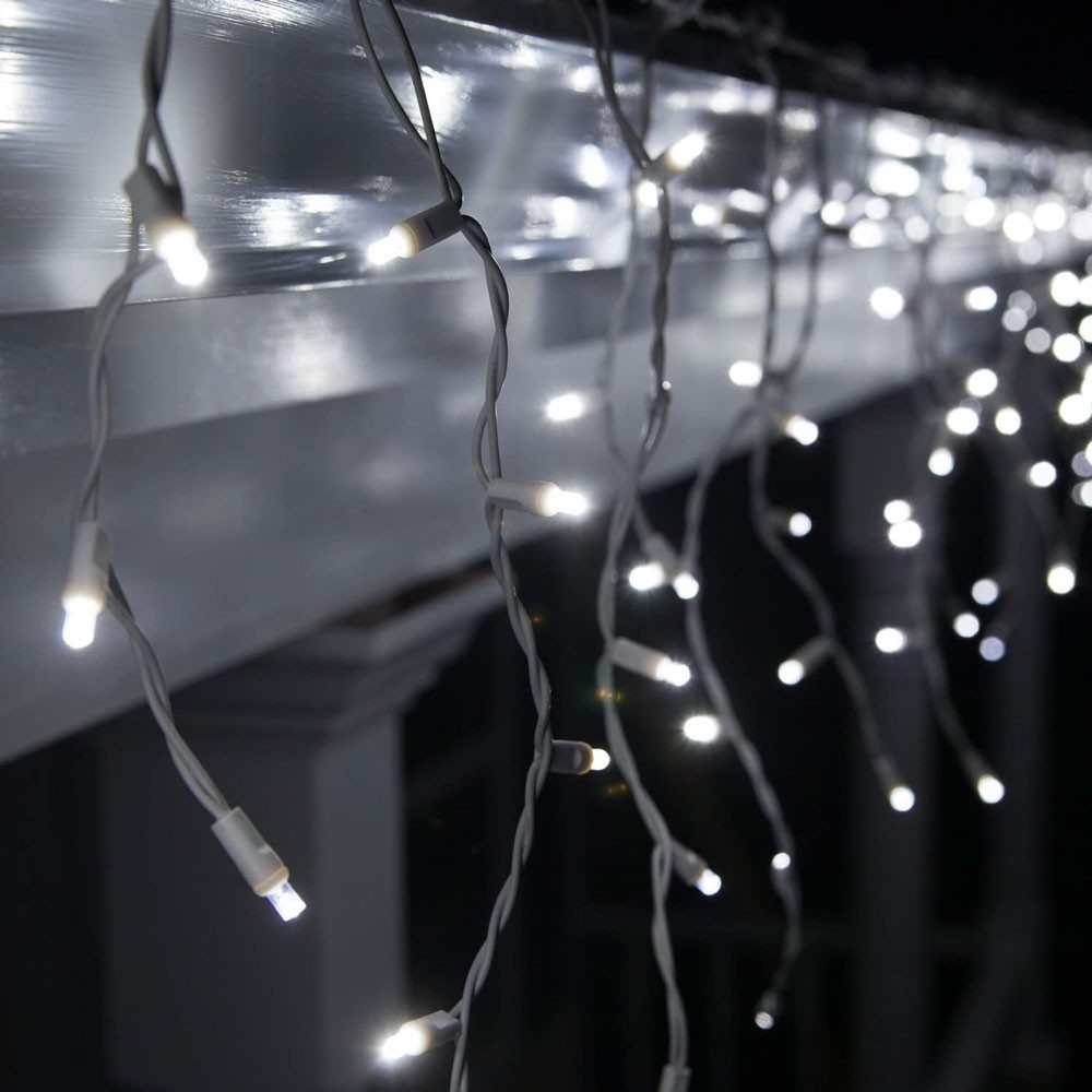 Sectiune Instalatie de Craciun, Flippy®, Tip Turturi, 5 m, 143 LED-uri, cu Flash, Fir Alb, Lumina Alb Rece, IP44, Interconectabila