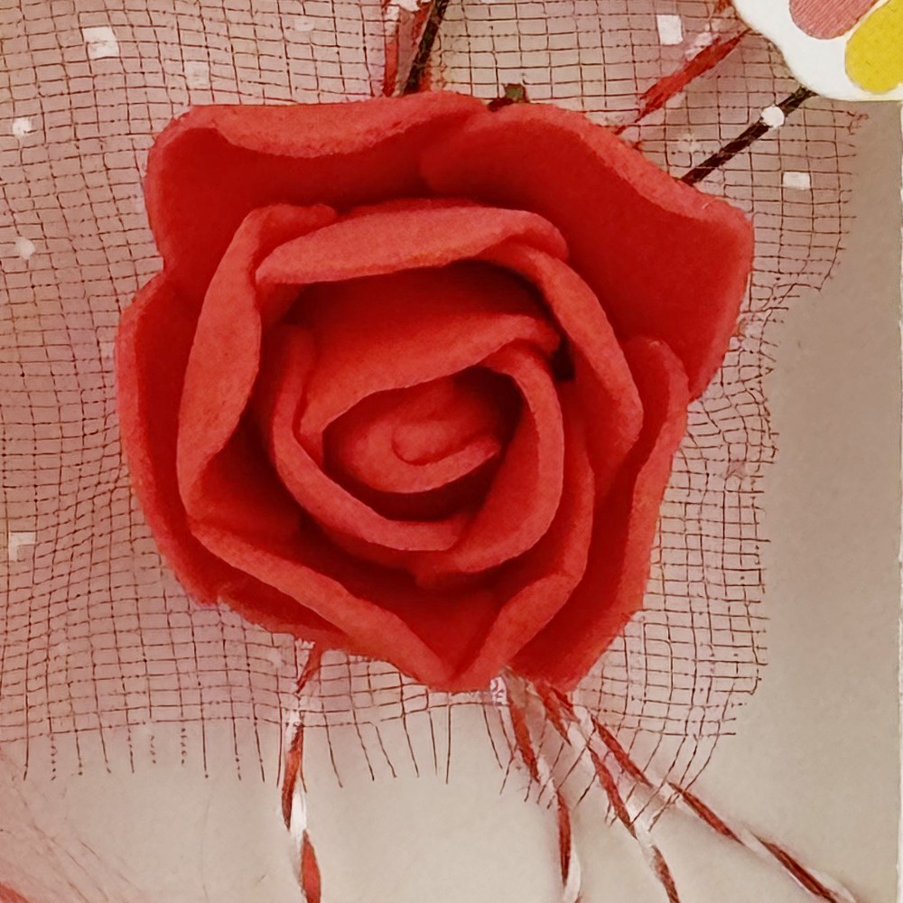 Martisor Motiv Floral, Jolie, Model Trandafir, cu Snur Alb/Rosu, 9 x 5 cm, Rosu