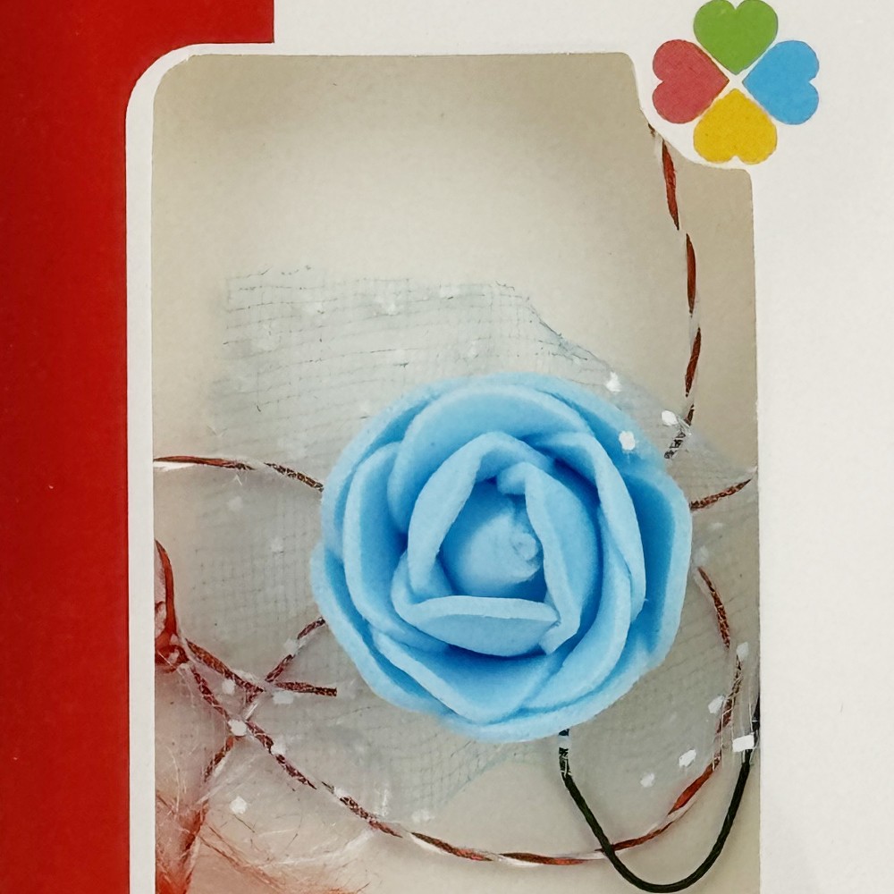 Martisor Motiv Floral, Jolie, Model Trandafir, cu Snur Alb/Rosu, 9 x 5 cm, Albastrsu deschis