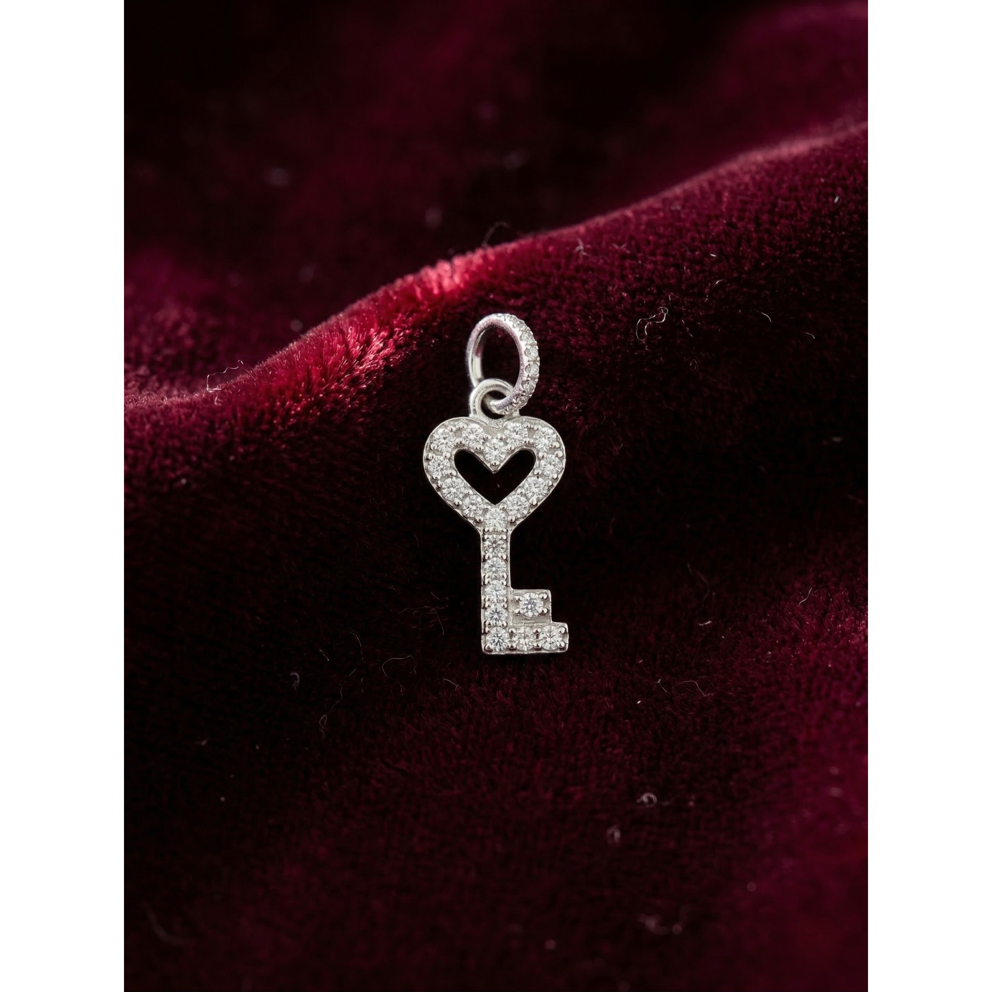Pandantiv Jolie Silver din Argint 925, Model „Cheia Inimii” cu Minizirconii, Design Minimalist