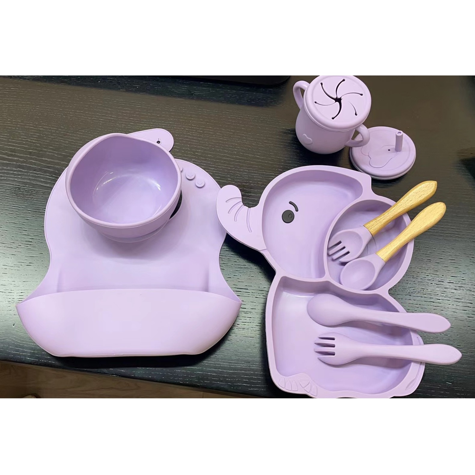 Set 10 Piese Servire Masa. Flippy, pentru Bebelusi si Copii, din Silicon/Lemn, cu Ventuze Anti-alunecare, fara Alergeni. +6 Luni, Model Elefant, Mov