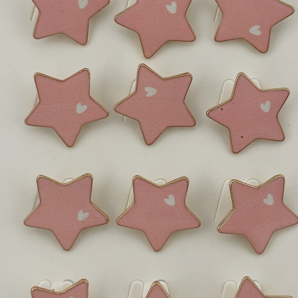 Set 12 Brose Martisor Stea cu Inima Copii, Jolie, Brose din Metal, Aspect Lacuit, 2 x 2 cm per Unitate, Roz