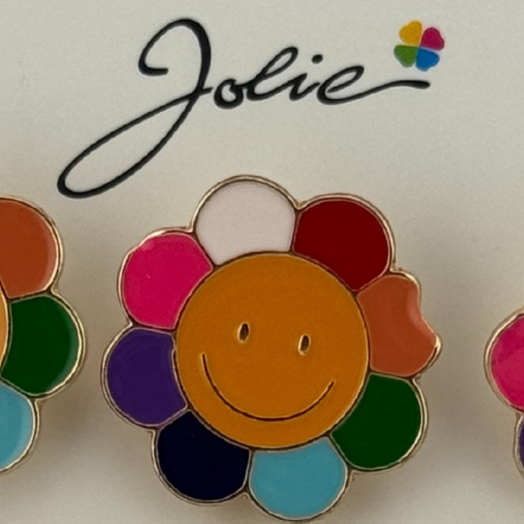 Set 12 Brose Martisor pentru Copii, Jolie, Model Floare care Zambeste, Multicolor