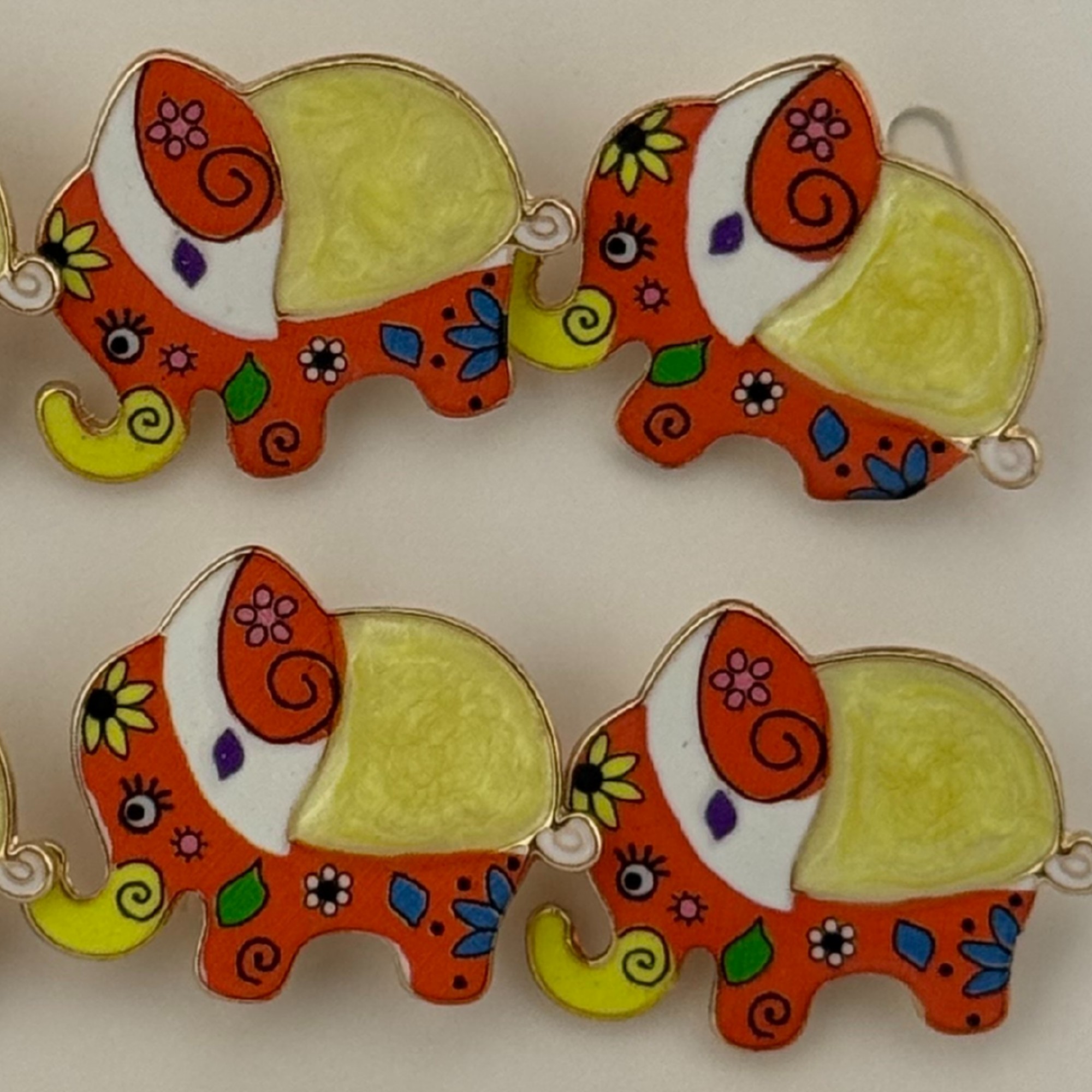 Set 12 Brose Martisor pentru Copii, Jolie, Model Elefant cu Design, Multicolor