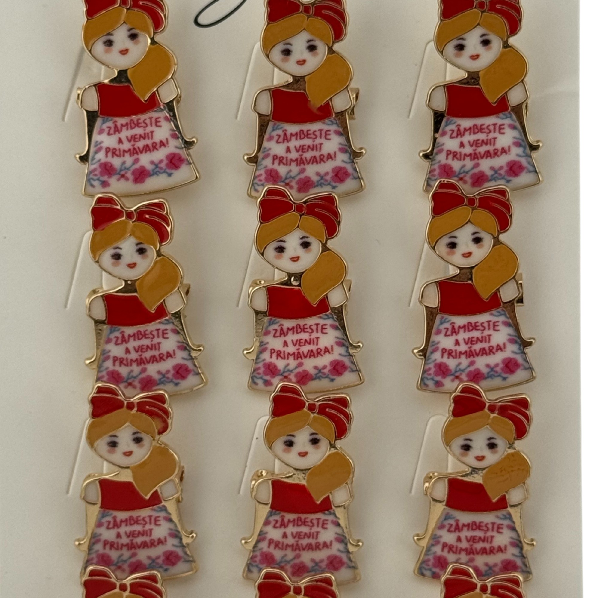 Set 12 Brose Martisor Primavara, Jolie, Model Fata, Mesaj Zambeste a Venit Primavara, Multicolor