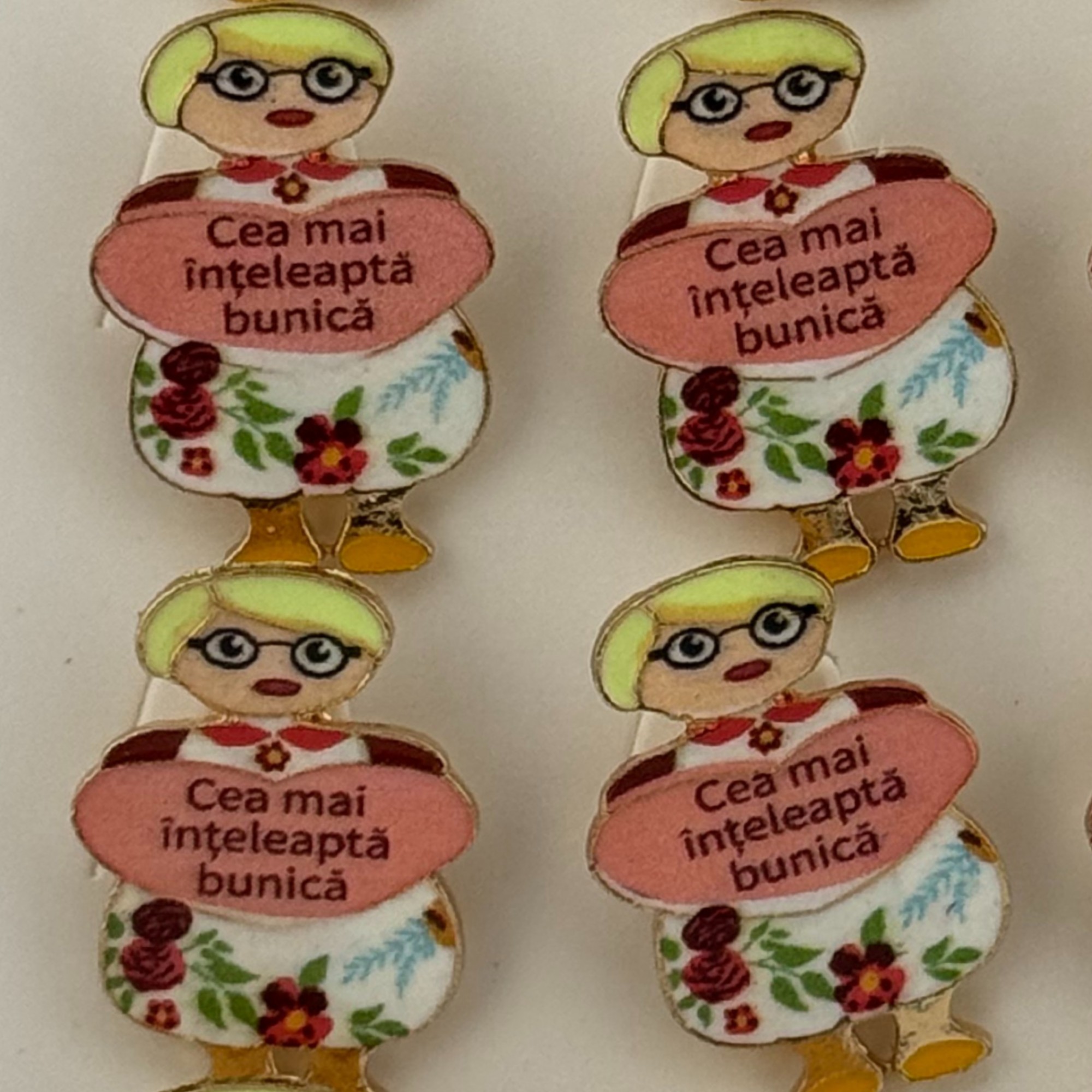 Set 12 Brose Martisor Primavara cu Mesaj Cea Mai Inteleapta Bunica