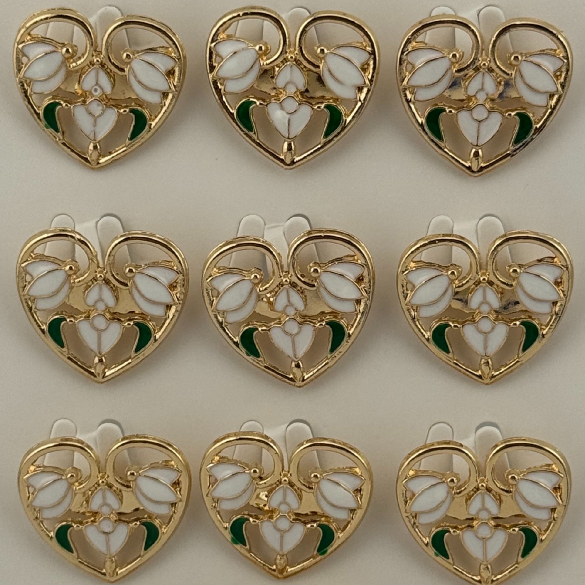 Set 12 Brose Martisor Primavara, Jolie, Model Trei Ghiocei in Inima, Alb