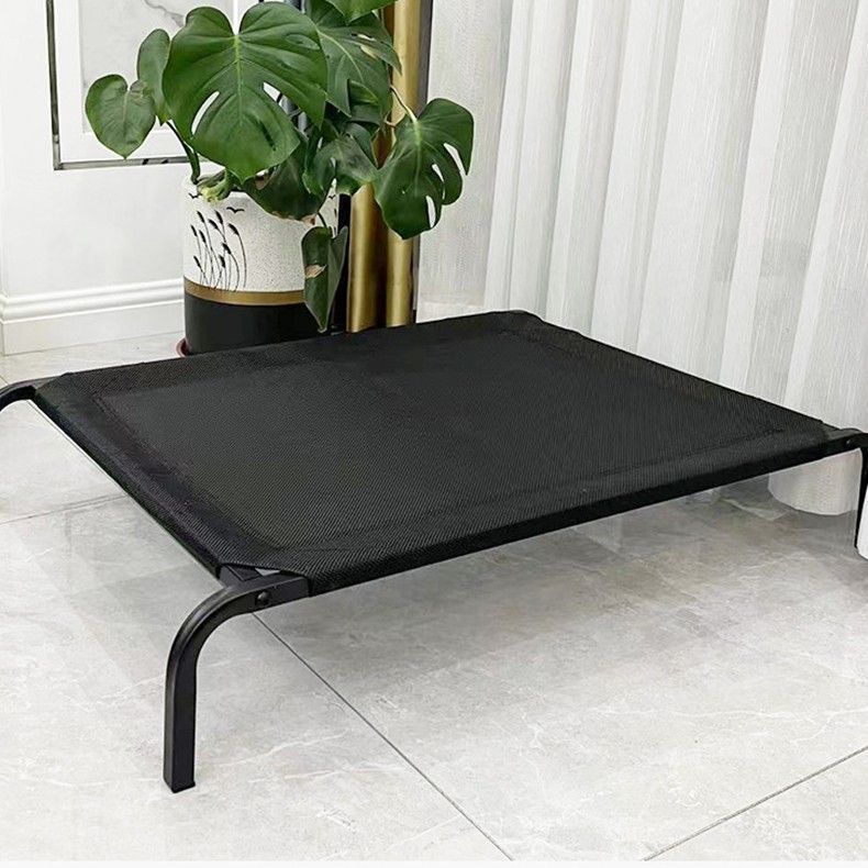 Pat pentru Animalele de Companie, Flippy, din Plasa este Rezistent la Umiditate, Picioare de Otel, Respirabil, Marimea M 90 x 60 x 16 cm, Negru