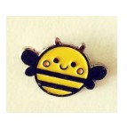 Martisor pentru copii, Brosa, Material Metal, Ambalaj Carton cu Design, Deimensiune Brosa Aproximativ 2 x 2 cm, Multicolor, Model 3