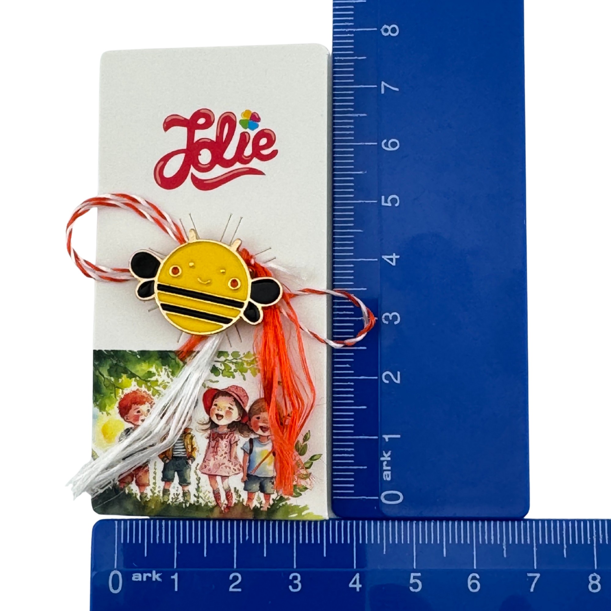 Martisor pentru copii, Jolie, Material Metal, Ambalaj Carton cu Design, Dimensiune Brosa Aproximativ 2x2 cm, Multicolor, Model Albinuta