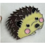 Martisor pentru copii, Brosa, Material Metal, Ambalaj Carton cu Design, Deimensiune Brosa Aproximativ 2 x 2 cm, Multicolor, Model 36