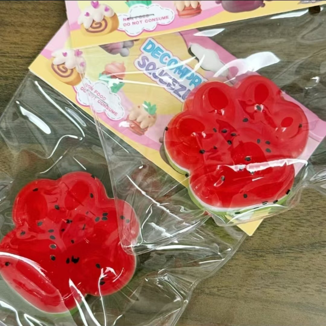 Jucarie Antistres Squishy, Flippy, cu Revenire Lenta, Squeeze Pinch Family, Model Labuta de Pisica, Rosie