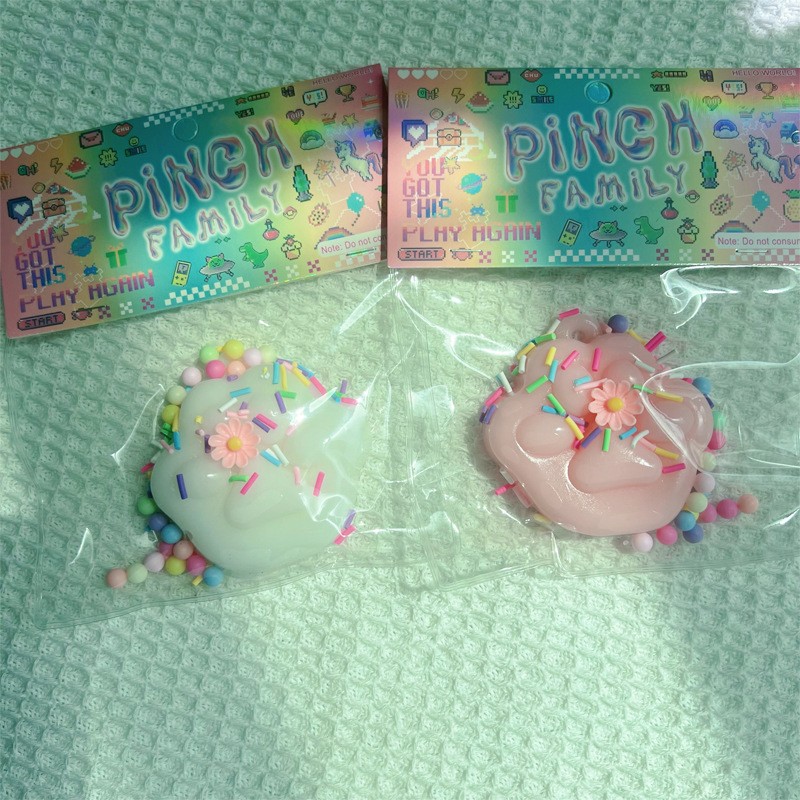 Jucarie Antistres Squishy, Flippy, cu Revenire Lenta, Squeeze Pinch Family Model Labuta de Pisica, 6x6 cm, 45g, Ambalaj Transparent, Roz