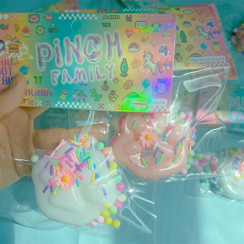 Jucarie Antistres Squishy, Flippy, cu Revenire Lenta, Squeeze Pinch Family Model Labuta de Pisica, 6x6 cm, 45g, Ambalaj Transparent, Roz