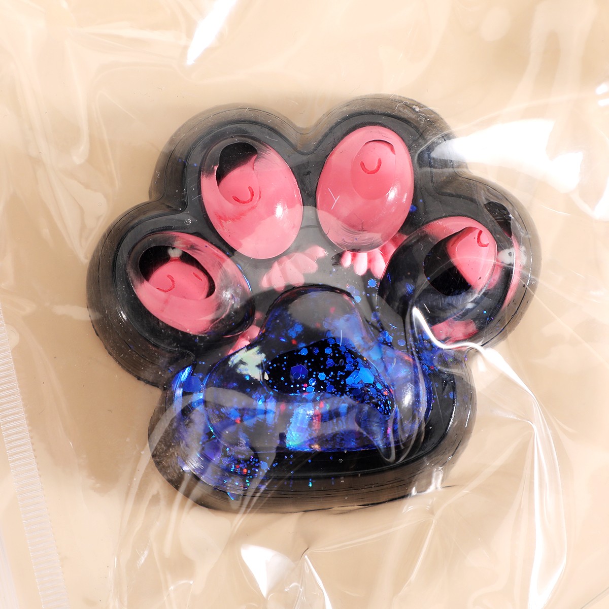 Jucarie Antistres Squishy, Flippy, cu Revenire Lenta, Squeeze Pinch Family, Model Cat Paw, 6.5 x 6 cm, din Tpr, 4-6 Ani, Model 1 Pestisori, Negru cu Insertii