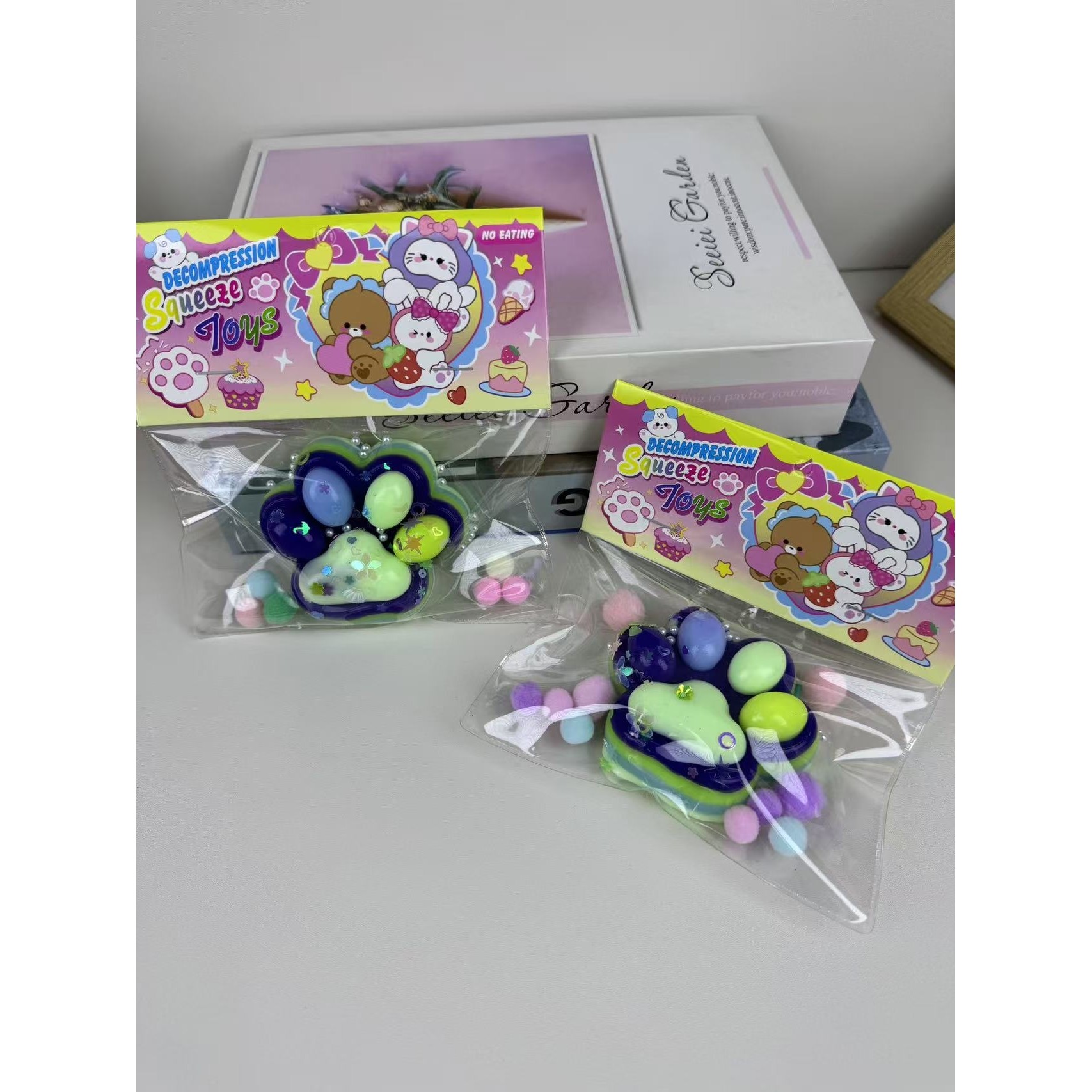 Jucarie Antistres Squishy, Flippy, cu Revenire Lenta, Squeeze Toys, Model Cat Paw, 12.5x10.5 cm, 220g, +3 Ani, din TPR, Model 6, Multicolor