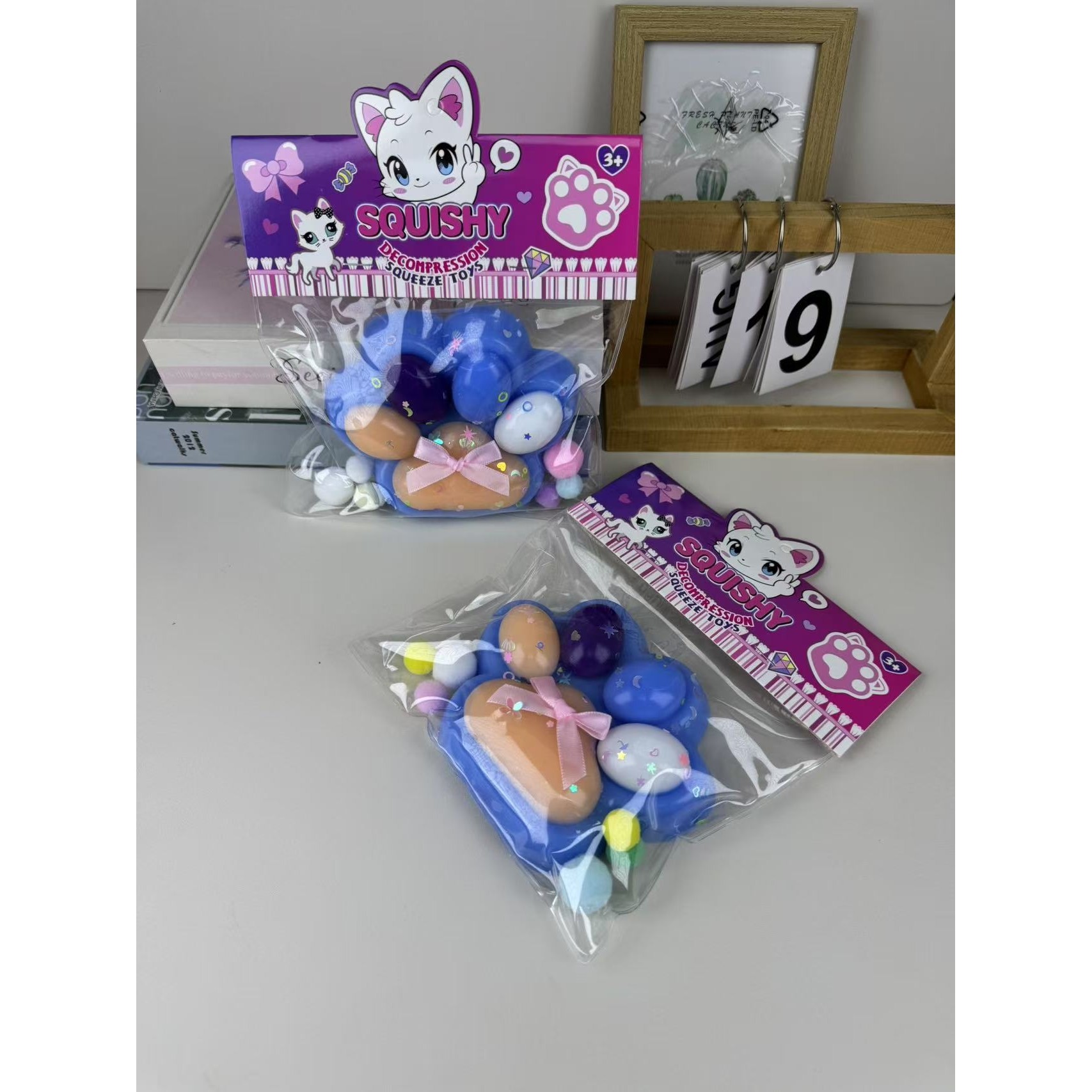 Jucarie Antistres Squishy, Flippy, cu Revenire Lenta, Squeeze Toys, Model Cat Paw, 12.5x10.5 cm, 220g, +3 Ani, din TPR, Model 7, Multicolor