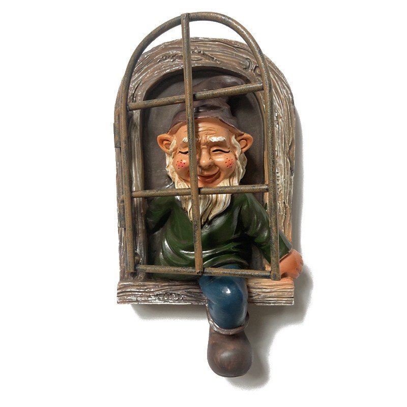Decoratiune pentru Gradina, Flippy, Model Elf pentru Pom, Statuie pentru Gradina din Rasina, Decor pentru Gradina, Elf, 14.5 x 8 x 15 cm, Maro