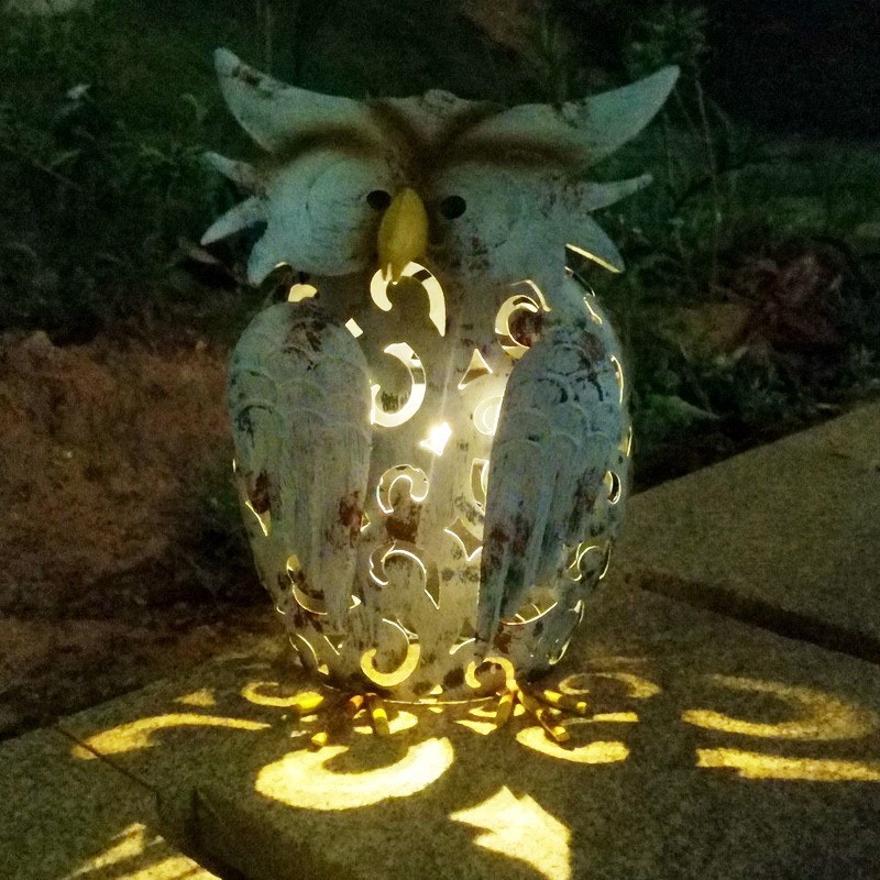 Decoratiune de Gradina cu Lampa solara, Flippy, Model Bufnita, Iluminare Led si Incarcare Solara, 20.5 x 10 x 25.5 cm, din Fier, Gri Alb