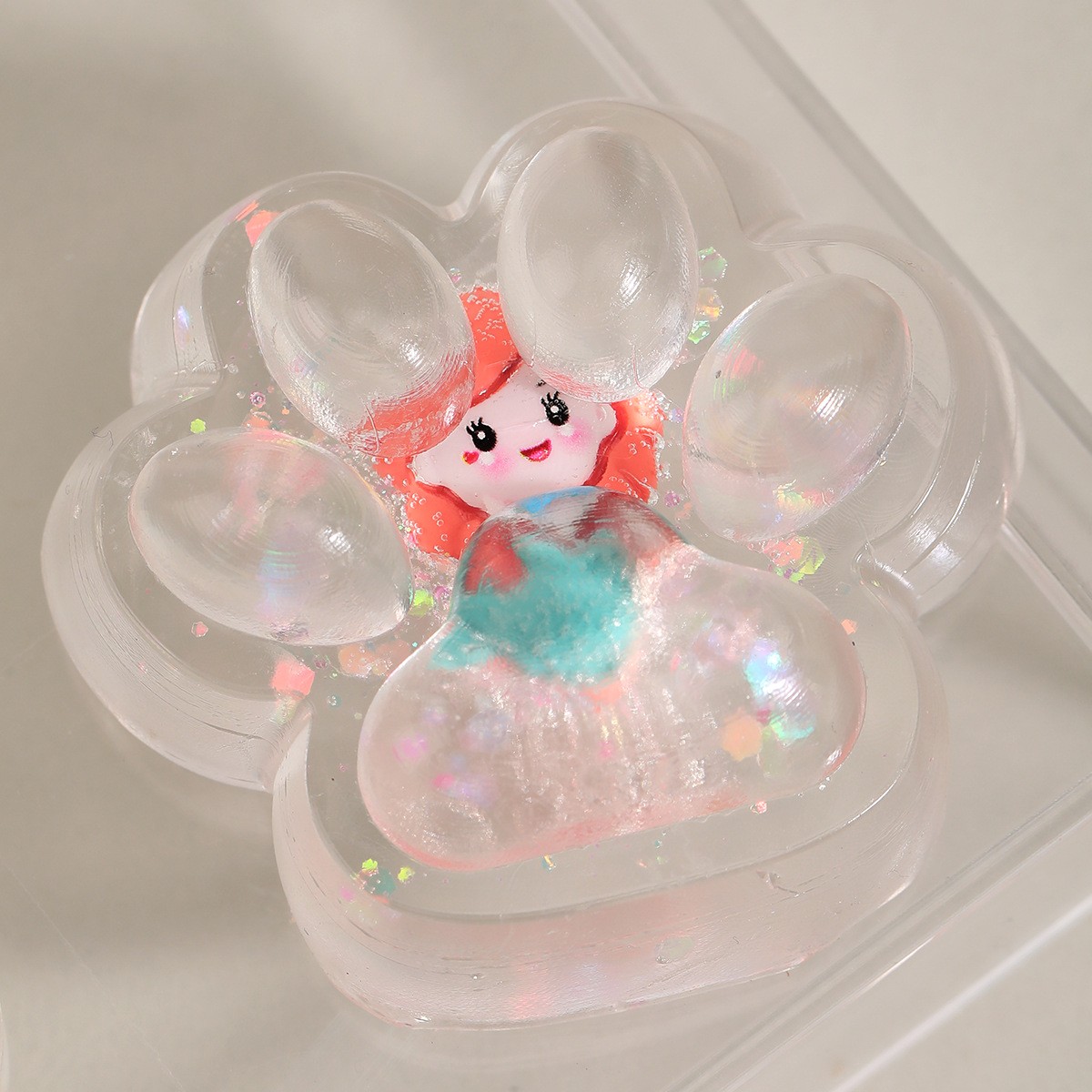 Jucarie Antistres Squishy, Flippy, Labuta de Pisica Pufoasa, cu Revenire Lenta, 7 x 6.5 cm, Model Printesa, Multicolor