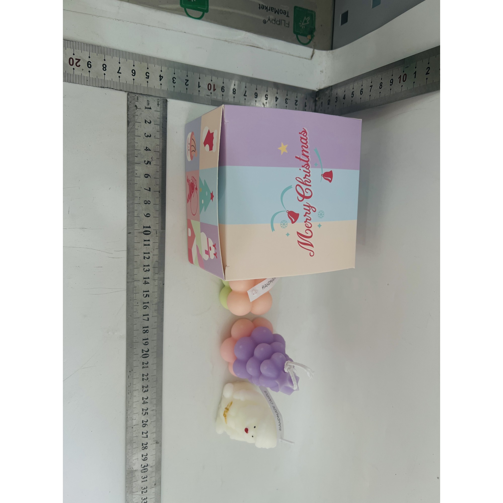 Lumanari Parfumate de Craciun, Flippy, Gift Box Set cu 3 Lumanari Aromaterapie, 11 x 11 x 7.5 cm, Mov Roz