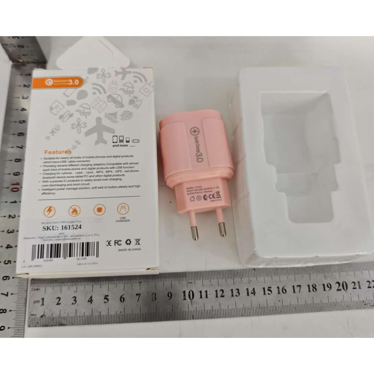 Incarcator Rapid QC3.0, Flippy, 3 Porturi USB, 2.1A, 18W, din ABS, Protectie Supraincalzire, Gama Macarons, Roz