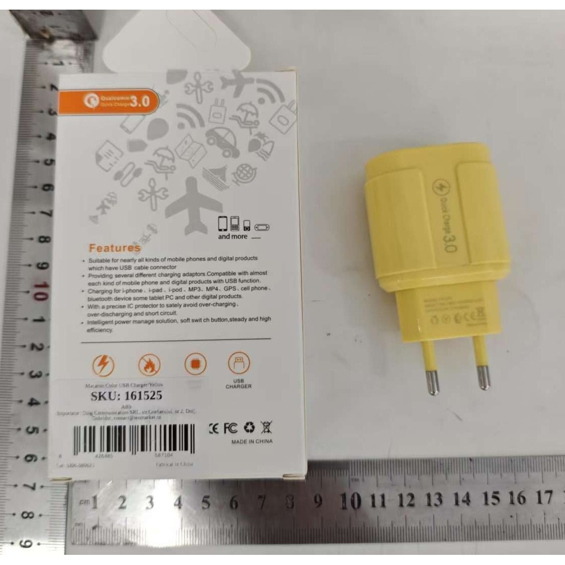 Incarcator Rapid QC3.0, Flippy, 3 Porturi USB, 2.1A, 18W, din ABS, Protectie Supraincalzire, Gama Macarons, Galben