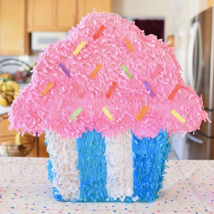 Pinata Briosa CupCake pentru Petrecere, Flippy, din Hartie Creponata si Carton, Pinata pentru Petreceri, 45 x 35 x 10 cm, Roz