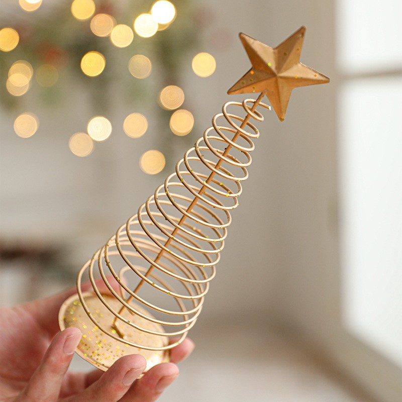 Brad de Craciun Ornament, Flippy, Decoratiune Brad micut din Metal, inaltime 19.5 x 6.5 x6.5 cm, Ornament de Craciun, Auriu