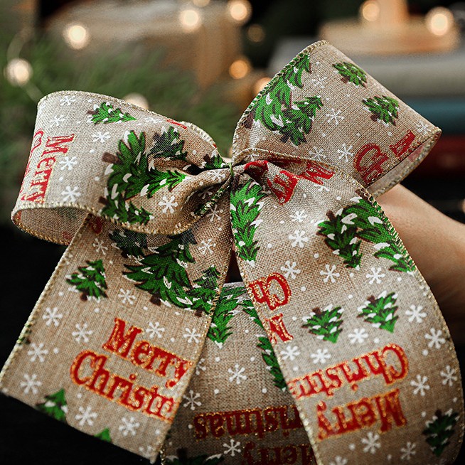 Panglica de Craciun pentru Decor Brad, Flippy, Panglica Decorativa de Craciun pentru Funde, Imprimeu Brazi Merry Christmas, 200 x 6.3 m, Khaki Verde Rosu