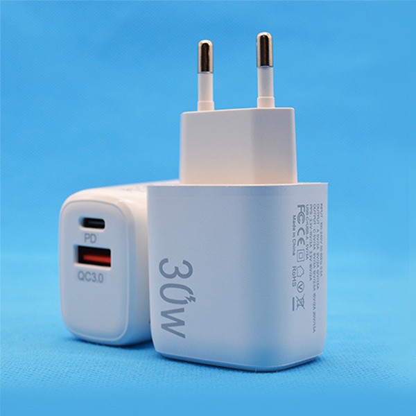 Incarcator Fast Charging pentru Telefon, Flippy, Dual Port USB-A si USB-C cu Cap de Incarcare Standard European, 30W Q.C 3.0, Alb