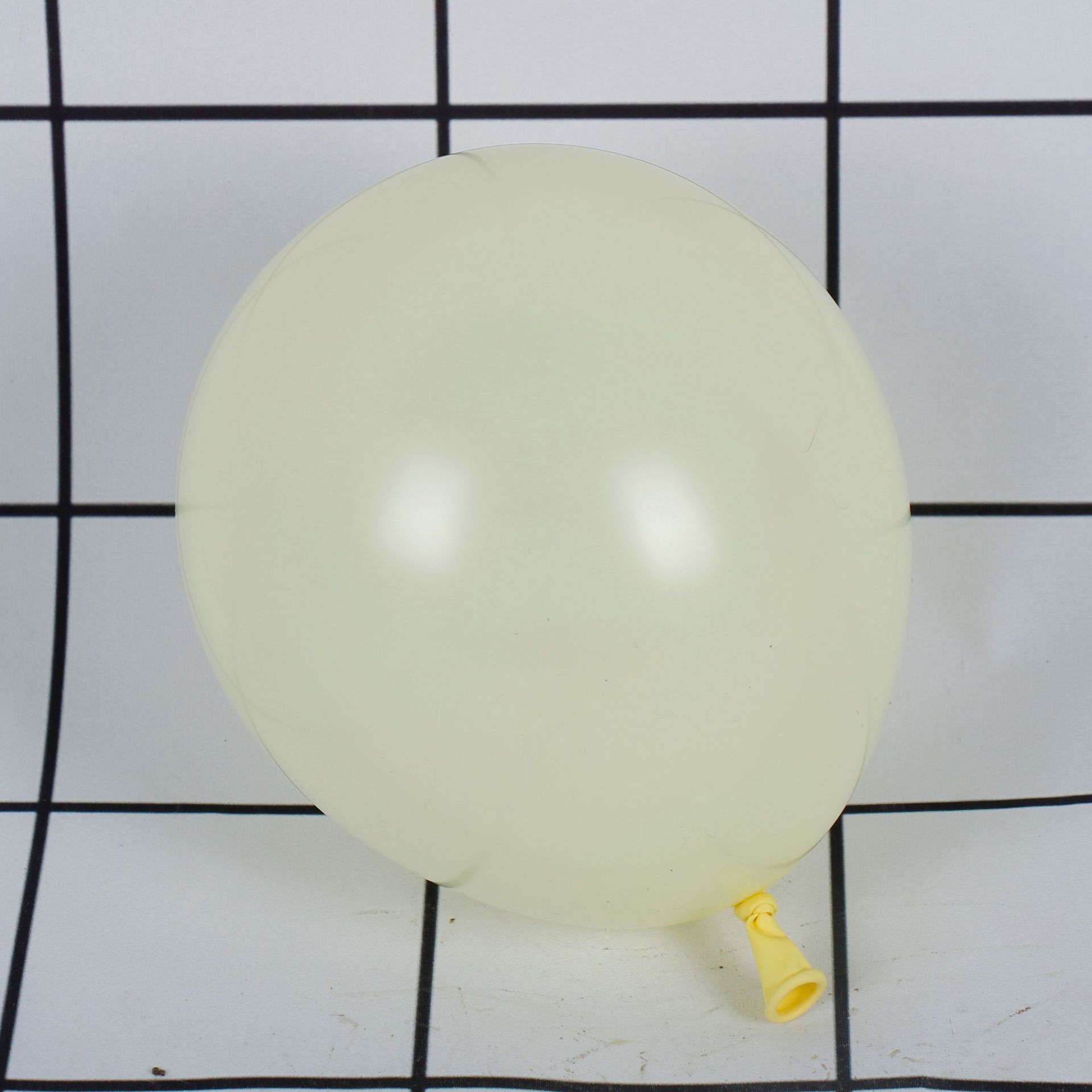 Set 12 Baloane, Flippy, din Latex Macaroon, 30 cm, Galben