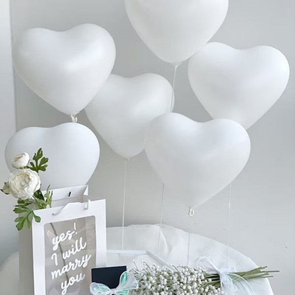 Set 10 Baloane, Flippy, Model Inima, din Latex, 25 cm, Alb