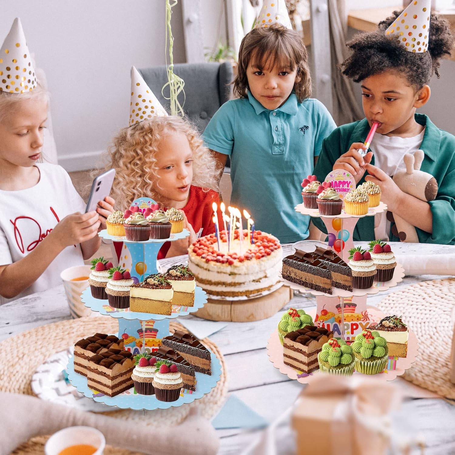 Etajera pentru Prajituri, Flippy, din Carton, 3 Nivele, 16/22/29 cm Diametru, Inaltime 38 cm, Tema Happy Birthday, Roz