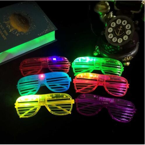 Ochelari de Petrecere cu LED, Flippy, Model Grilaj, din Plastic, 3 Moduri de Iluminat, Marime Universala, Multicolor
