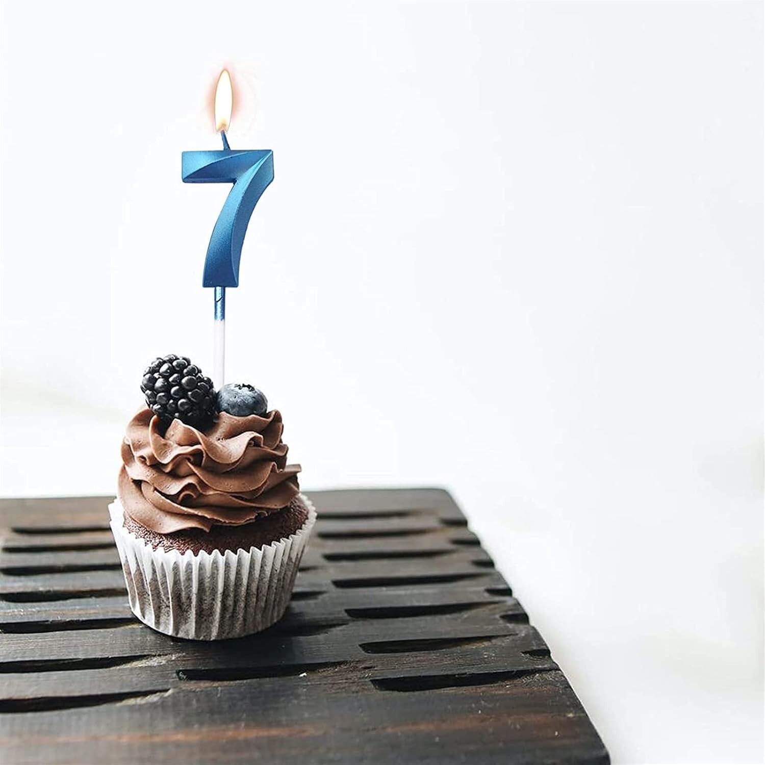 Lumanare Cifra 7, Flippy, Model Diamond, 5 x 3.4 cm, Albastru