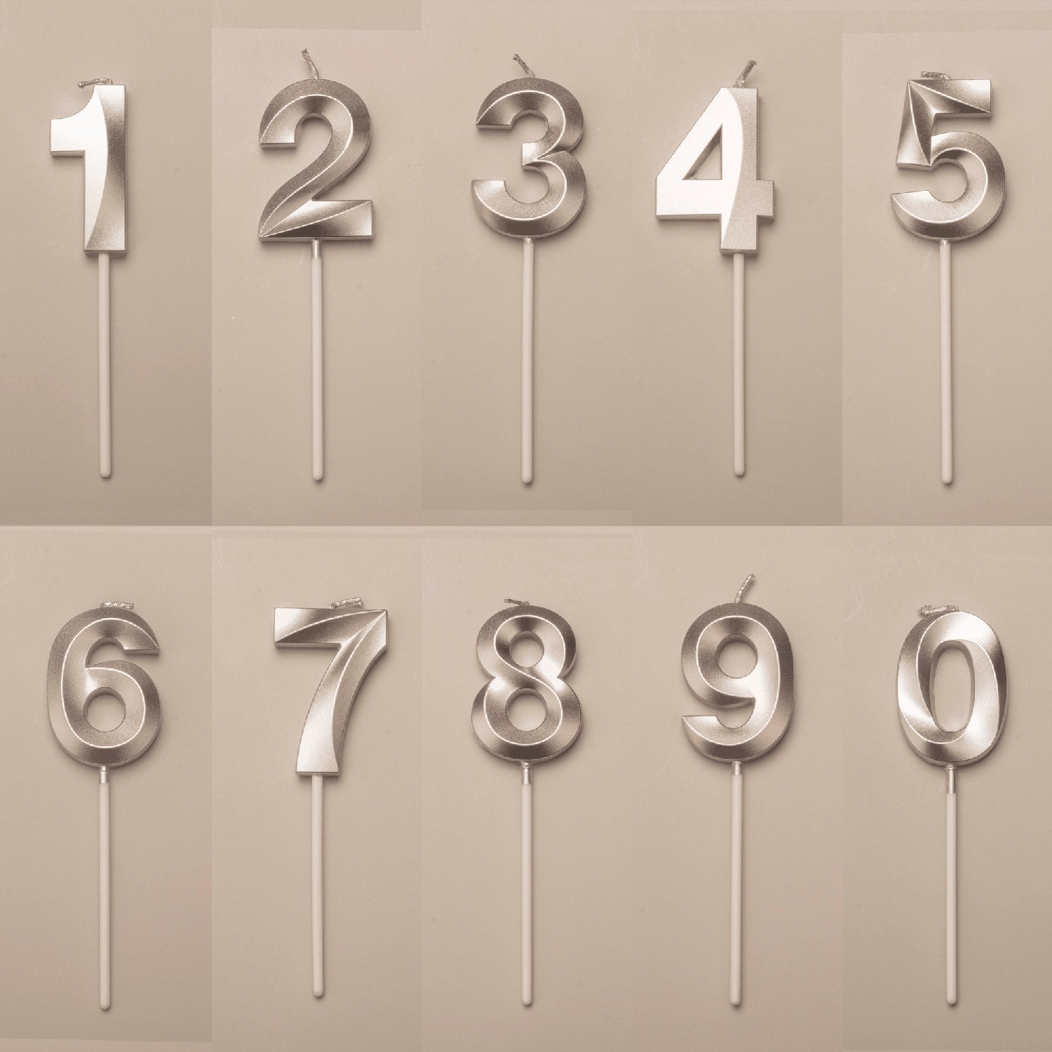 Lumanare Cifra 7, Flippy, Model Diamond, 5 x 3.4 cm, Argintiu