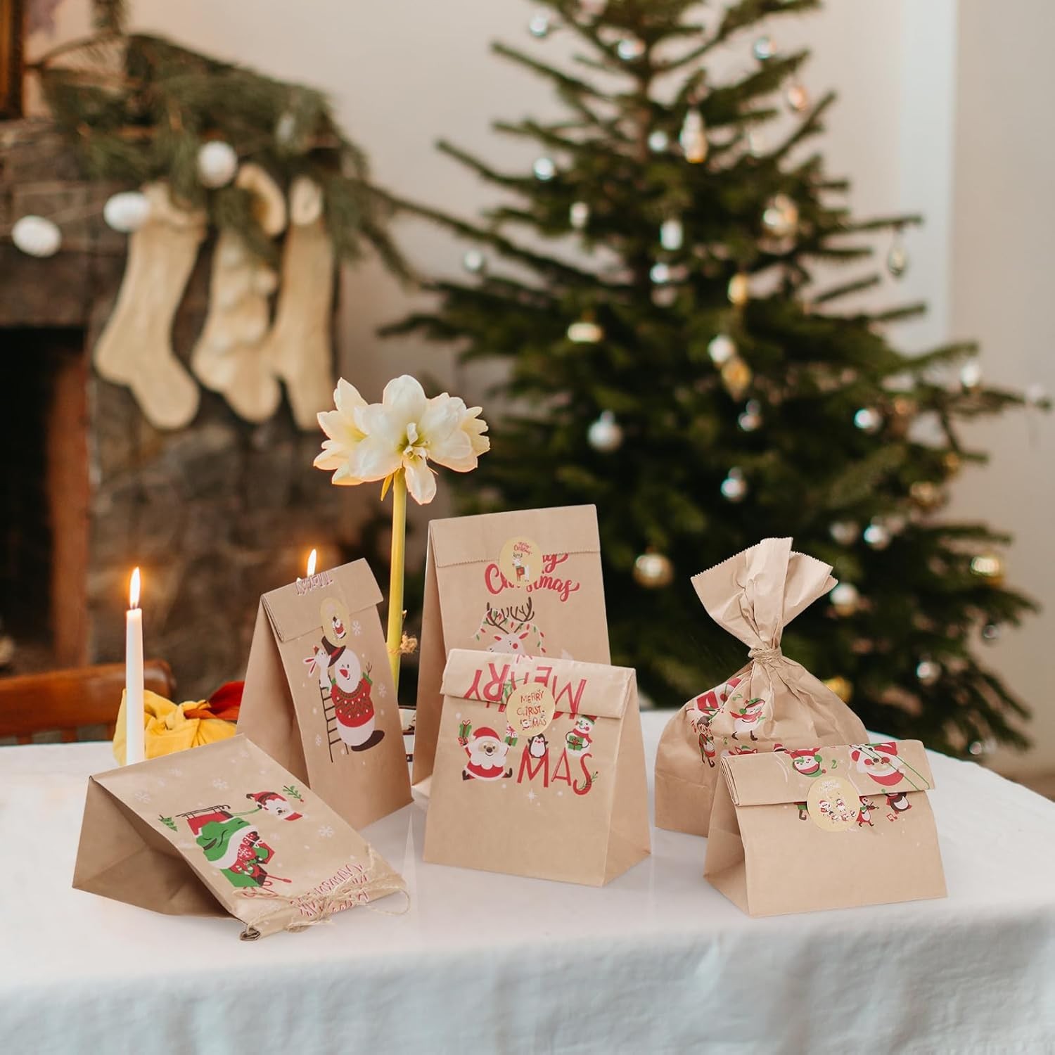 Set 12 Pungi de Cadou, Flippy, Tema Craciun, 12 Stickere Incluse, 22 x 12 x 8 cm, din Hartie, Maro