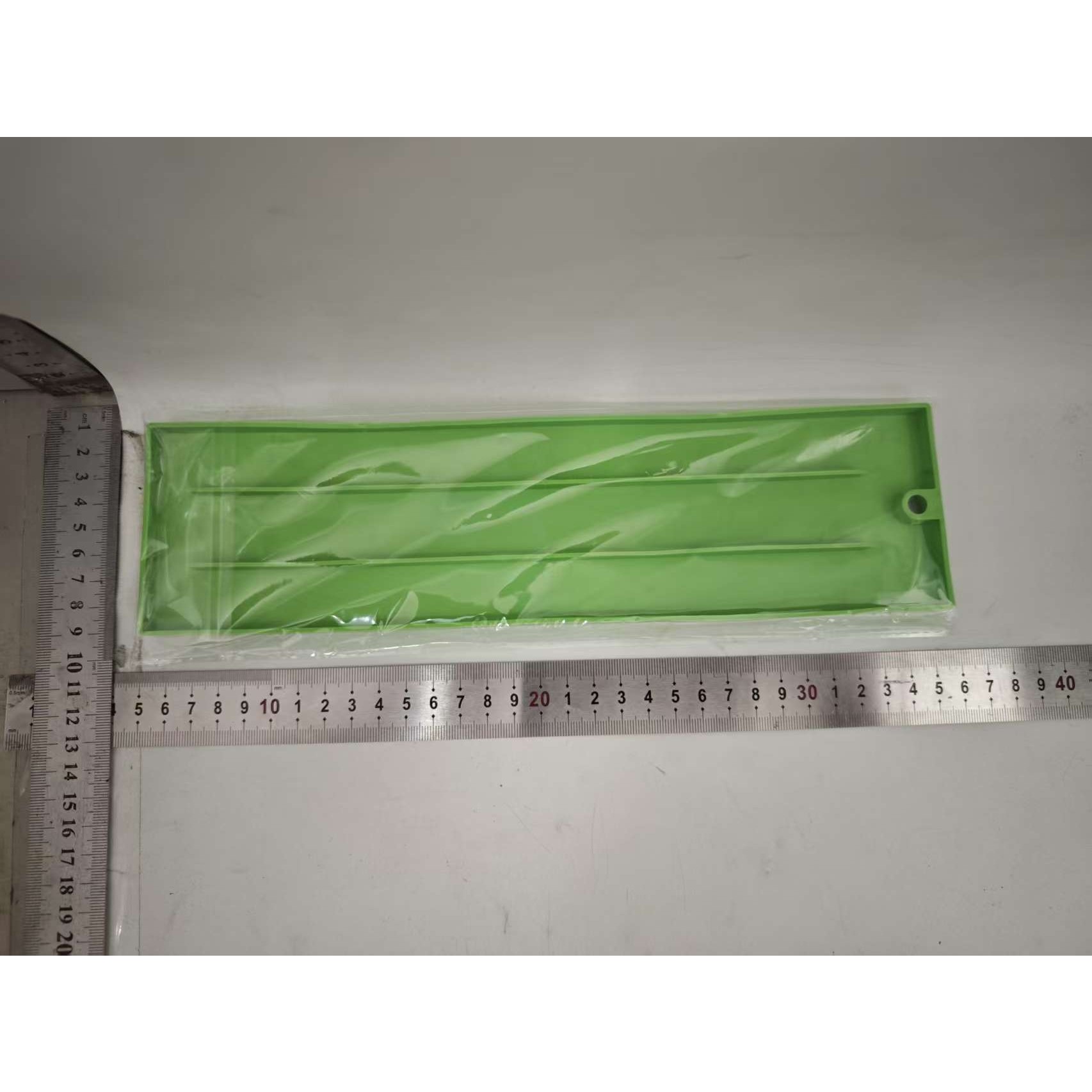 Suport Scurgere Vase, Flippy, din Silicon, Anti-alunecare, 30 x 8 x 1 cm, Verde