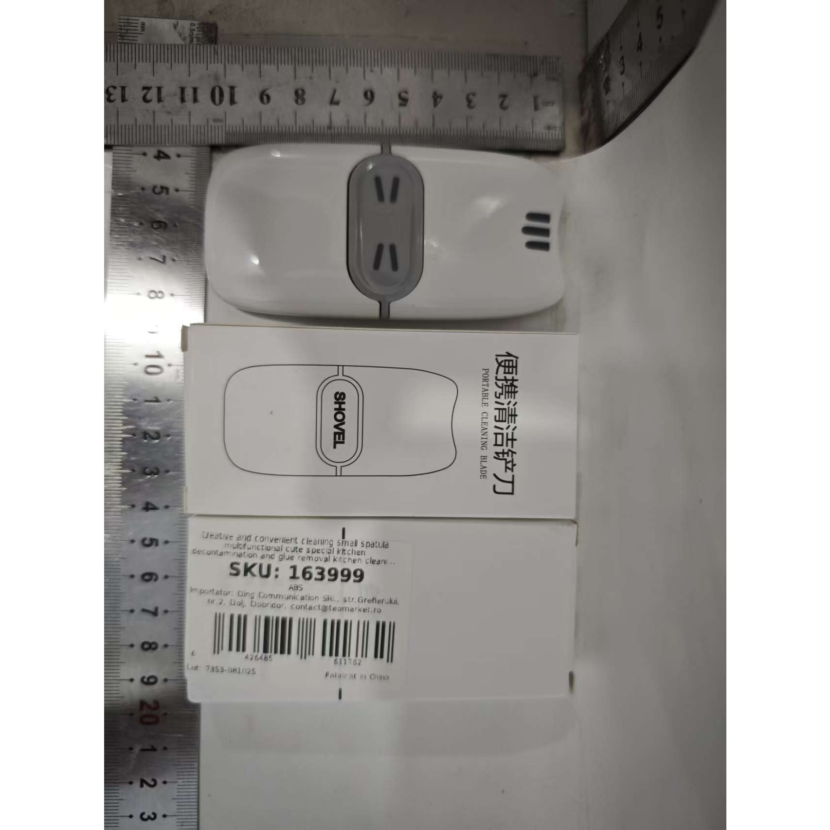 Mini Racleta de Curatare, Flippy, pentru Etichete, Adezivi, din ABS+ Metal, 2 Lame Incluse, Alb/Gri