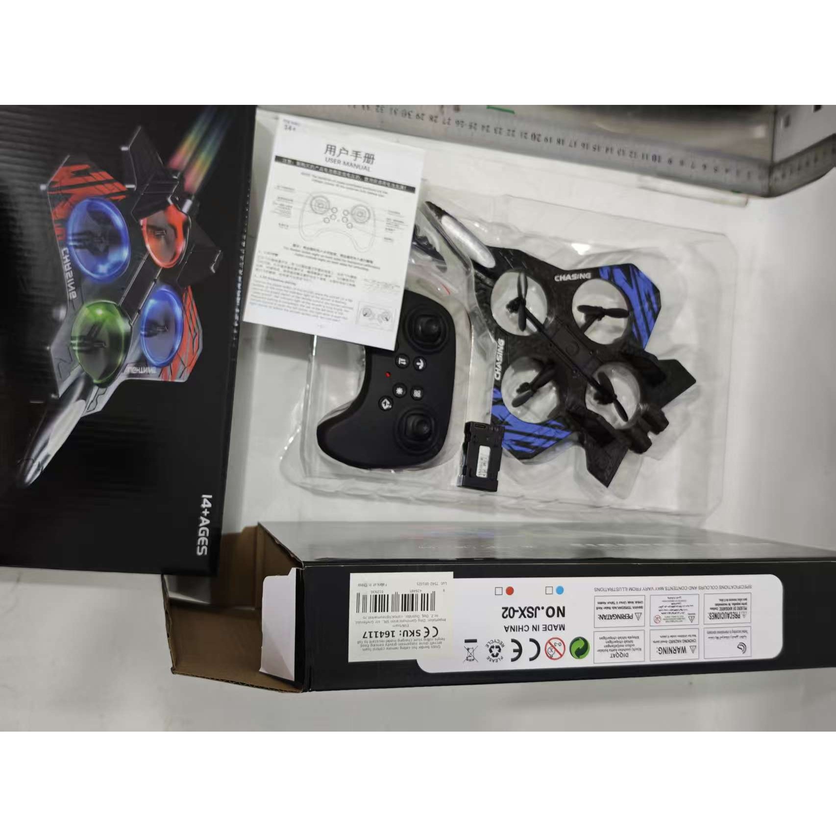 Jucarie Aeronava de Lupta, Flippy, Rezistent, Incarcare USB, cu Telecomanda, Lumini, Negru-Albastru