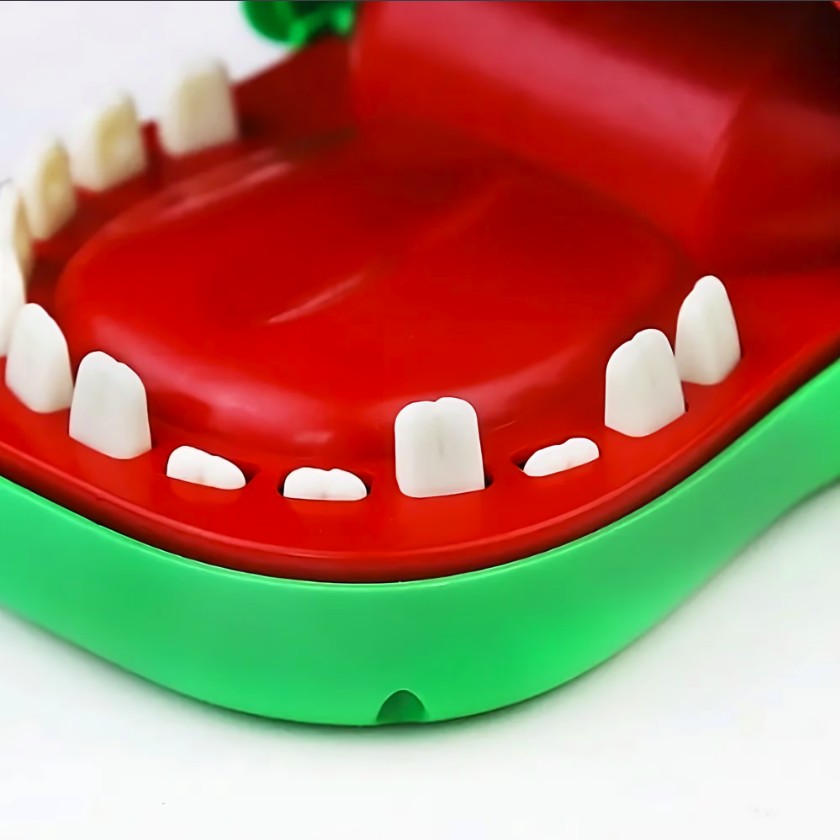 Jucarie interactiva Crocodil Dentist, Flippy, Joc de Grup/Familie, 11 Dinti, Small 15 x 10 x 7.5 cm, Verde