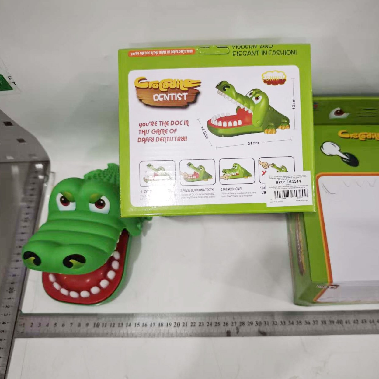 Jucarie interactiva Crocodil Dentist, Flippy, Joc de Grup/Familie, 13 Dinti, Extra Big 21 x 14.5 x 11 cm, Verde