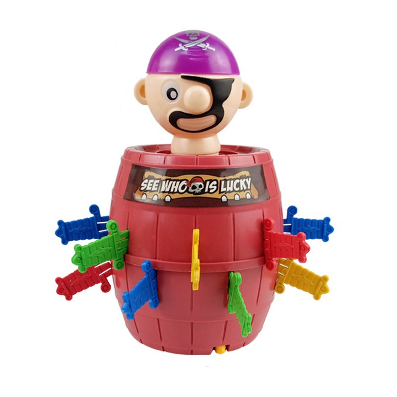 Jucarii, Copii & Bebe - Jucarie interactiva Pirat Saltaret, Flippy, Joc de Grup/Familie, 16 sabii + 1 Pirat, 10 x 10 x 16.5 cm Mov/Maro