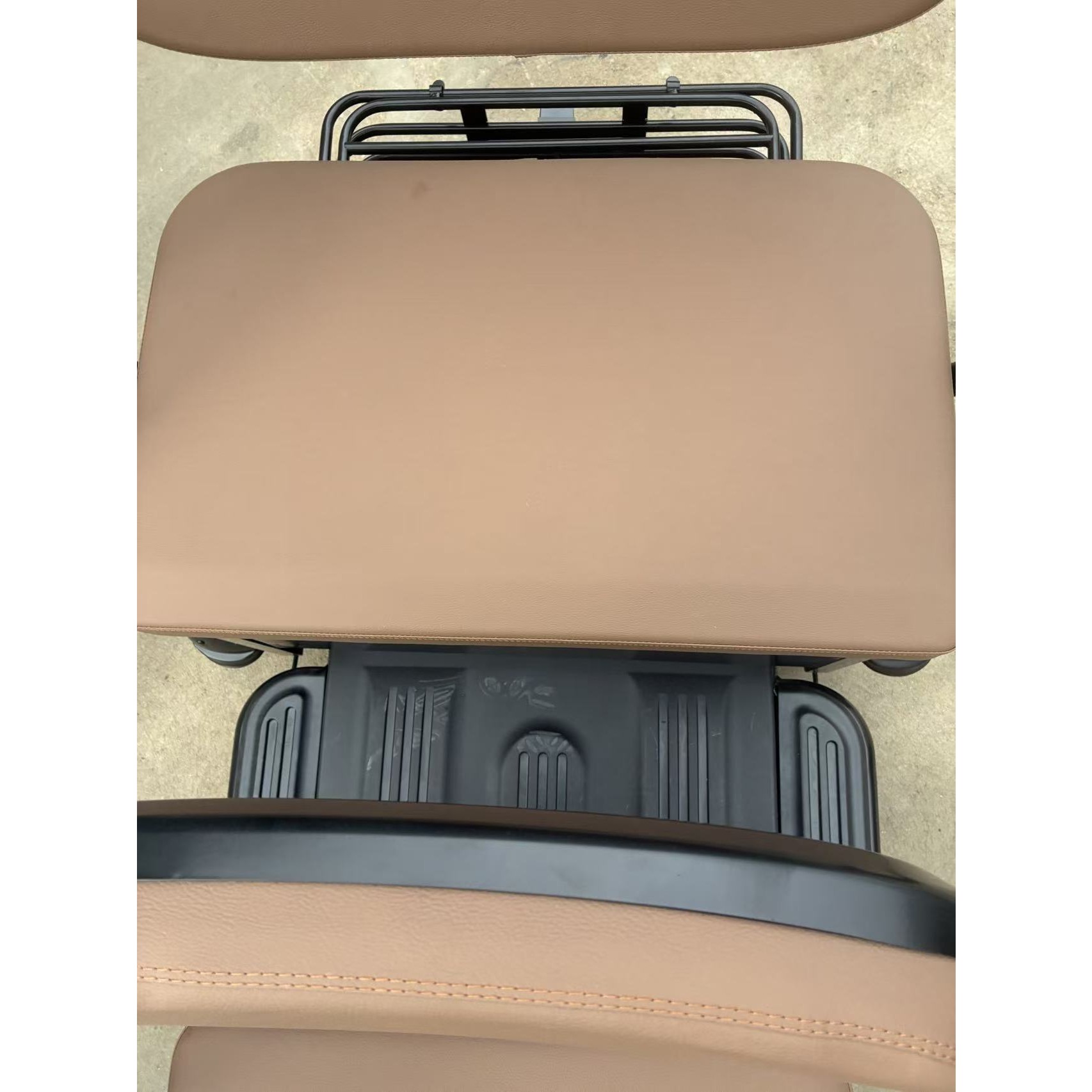 Triciclu Electric V6, Saige, Fara Permis, cu Doua Locuri, Motor 1800W, Baterie 72V24Ah, Autonomie 60km, 220x88x105 cm, Viteza Maxima 25km/h, Negru