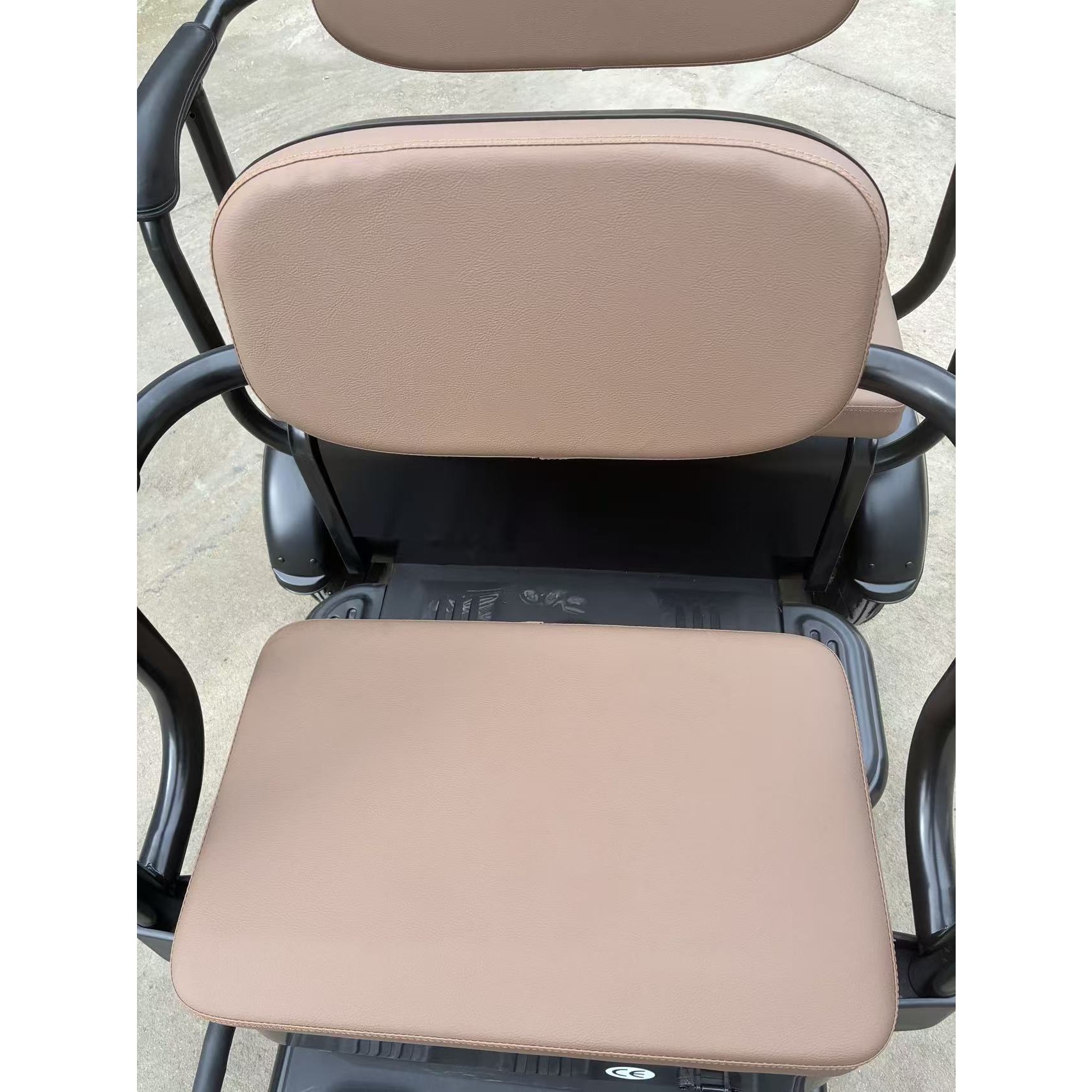 Triciclu Electric V6, Saige, Fara Permis, cu Doua Locuri, Motor 1800W, Baterie 72V24Ah, Autonomie 60km, 220x88x105 cm, Viteza Maxima 25km/h, Negru