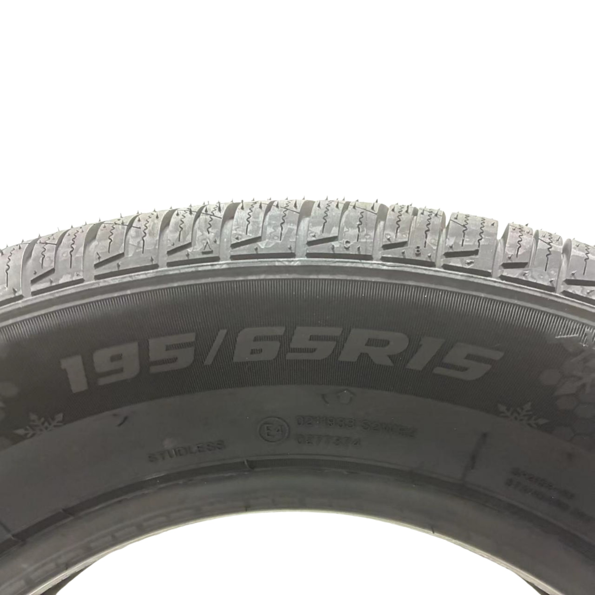 Anvelopa Iarna LANVIGATOR WINTERGRIP HP 195/65R15 95T XL, Tractiune Excelenta pe Zapada si Drum Umed, Durabilitate Sporita