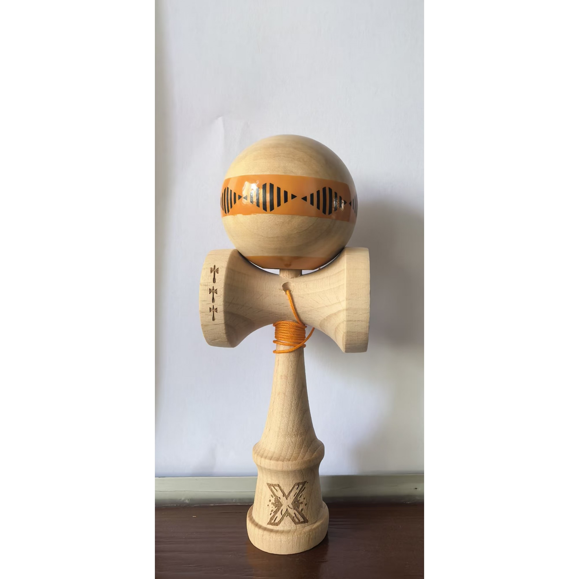 Kendama Originala X - FREQUENCY , Profesionala, Flippy, din Lemn, 18 cm, Portocaliu